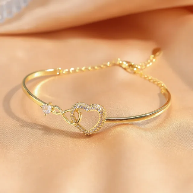 Chain Hollowed Heart Shape Bracelet Elegant High grade Design Female Gold - Shop at LoveMi
