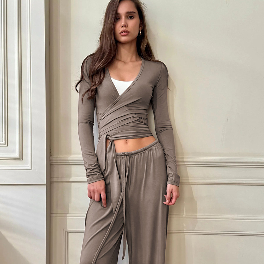 Milk Silk Comfortable Sleepwear For Women Long Sleeve Top And Long Pants Two Piece Set