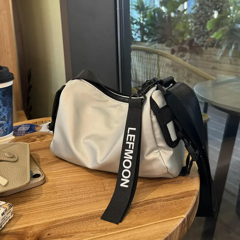 Niche Messenger Bag Unisex Style Small Black