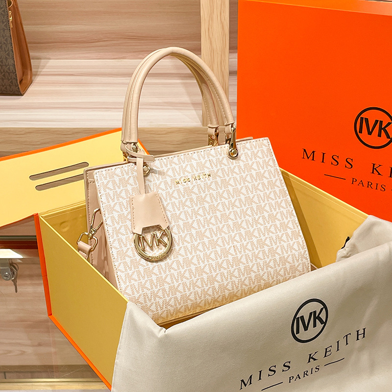 Womens Premium Lightweight Tote Bag Stylish Large-capacity And Perfect For Carrying On The Shoulder