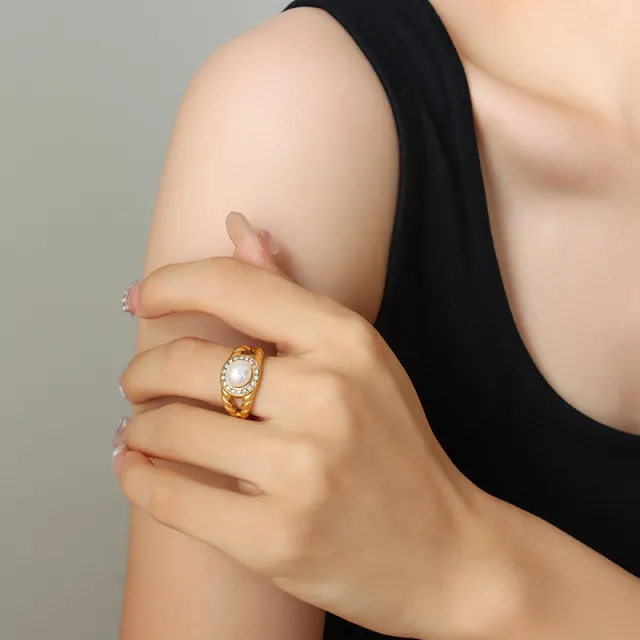 Vintage Style Luxury Fade Resistant Zircon And Freshwater Pearl Ring Gold - Shop at LoveMi