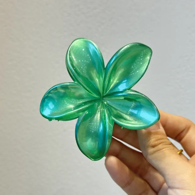 Christmas Barrettes Plumeria Rubra Grip Loose Clip Green - Shop at LoveMi