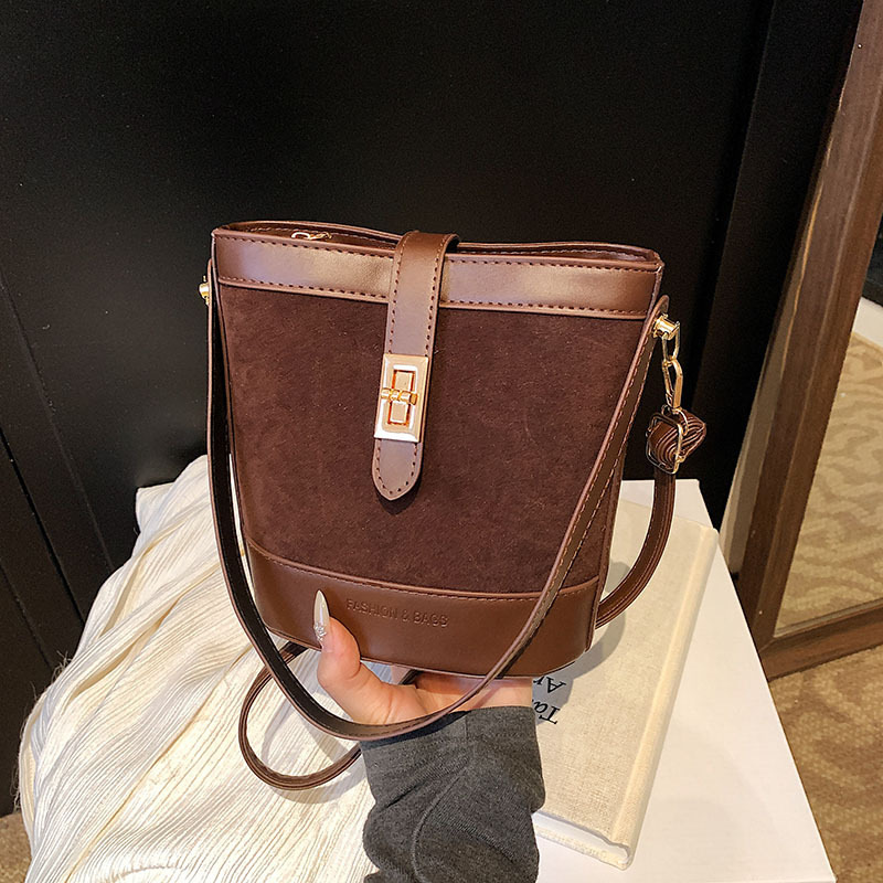 https://cf.cjdropshipping.com/quick/product/afed0281-51b8-40ea-b3a0-bc2f93d39eae.jpg