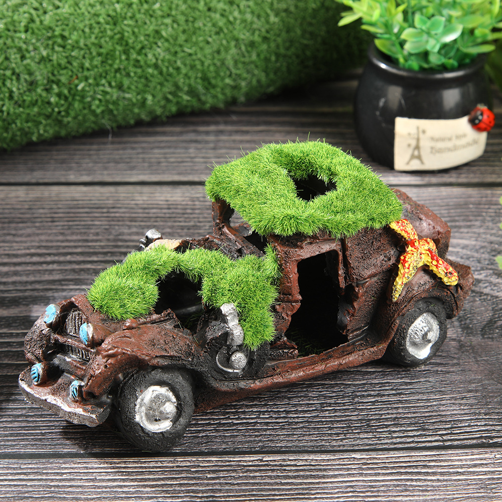 Aquarium Landscape Decoration Flocked Car Wreckage Resin Ornament detail photo 8