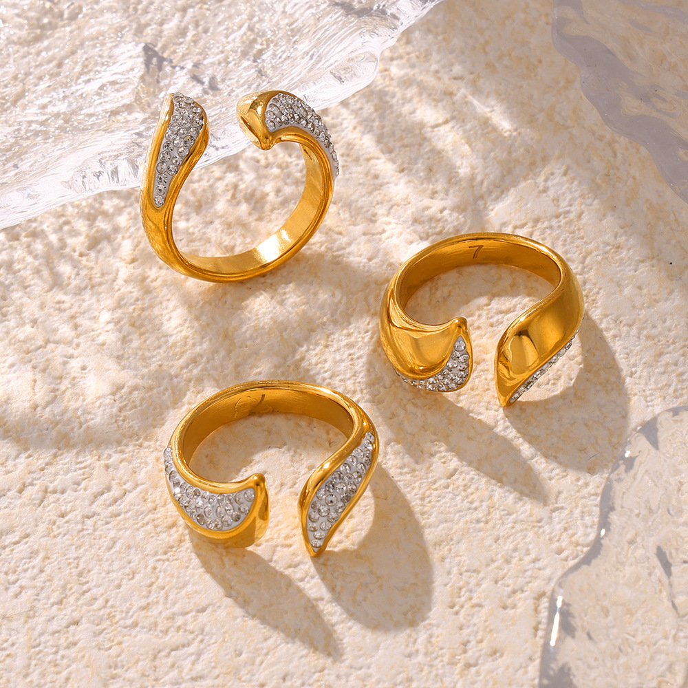 Fashion New Geometric Inlaid With Rhinestone Ring