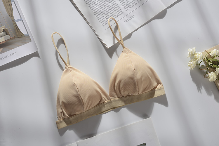 Title 4, Triangle cup non-wireless bra ultra-thin silky ...