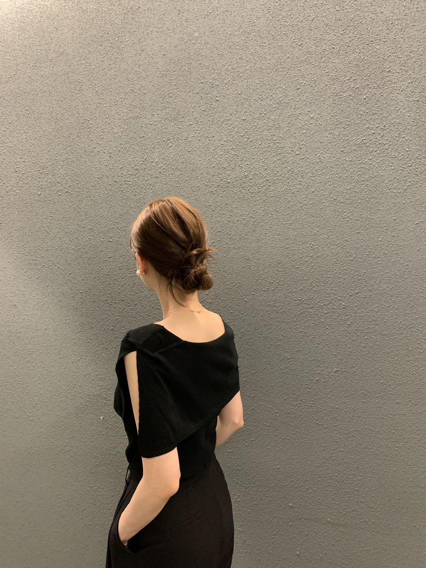 Striped Designer-Style Knitted Top With Side Slit Sleeveless 34 b0c9769e 5f47 4c68 80f3 b217f393b03e