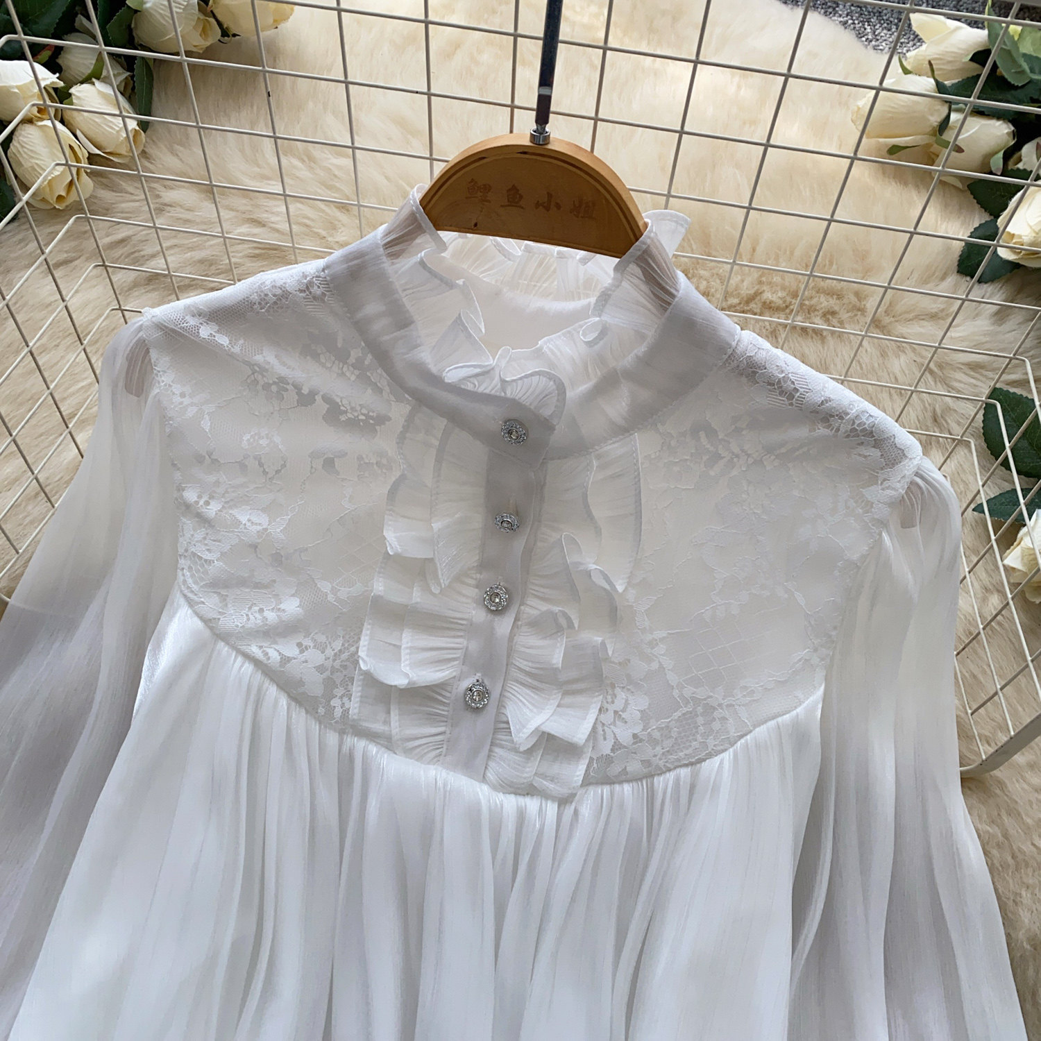 Women's Loose-fit Lace Blouse in Black