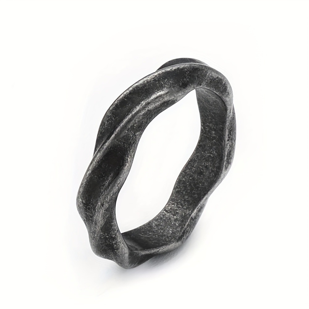 Fashion Simple Retro Twisted Men's Ring Unique Couple