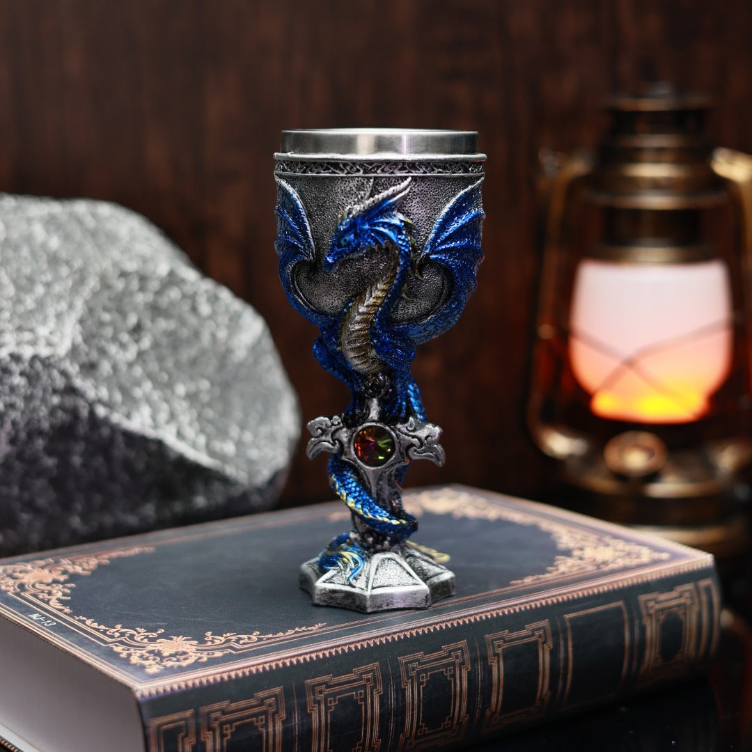 One Gargoyles Stainless Steel Wine Glass 3D Stereo