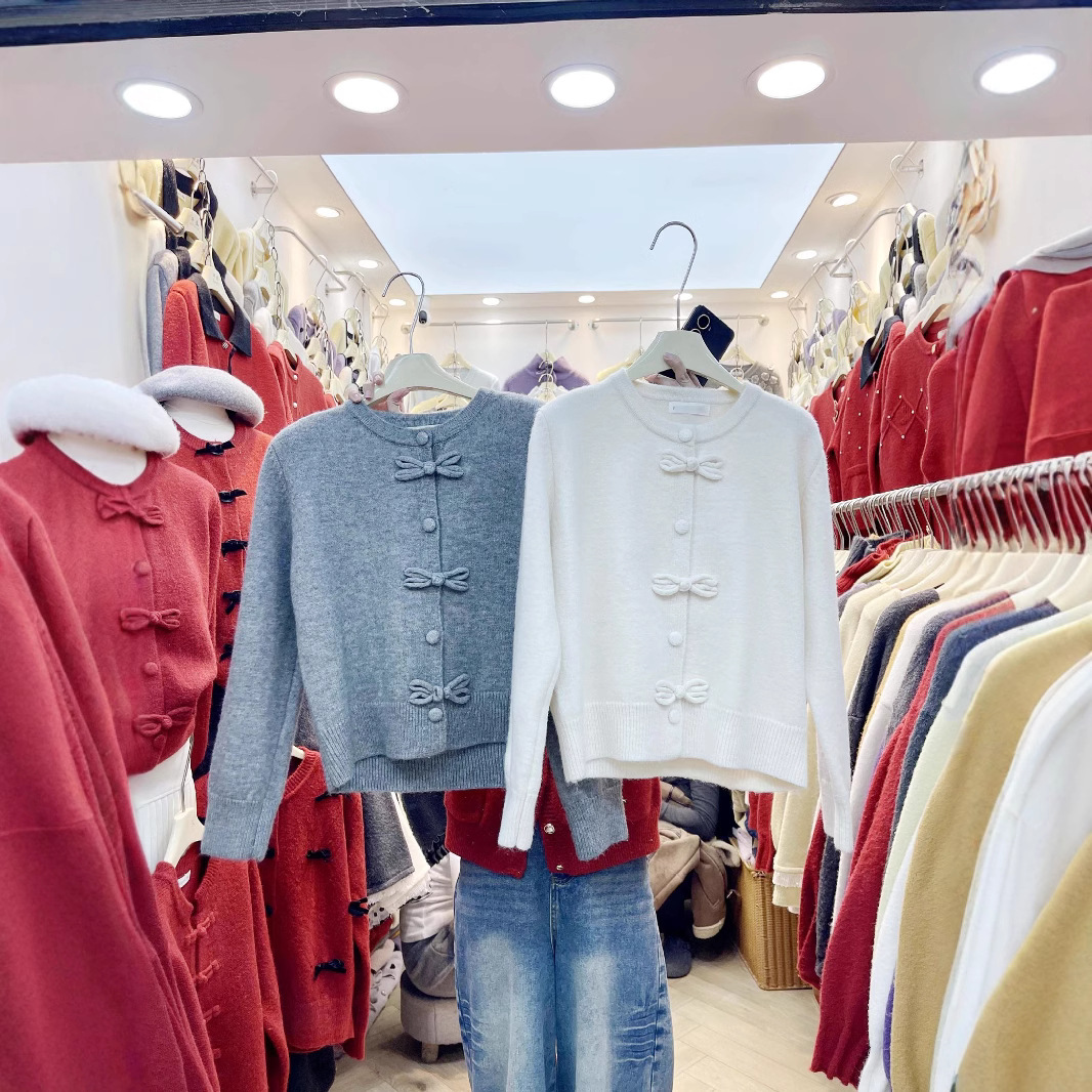 https://cf.cjdropshipping.com/quick/product/b1796e12-0884-425d-a326-116c34cf4485.jpg