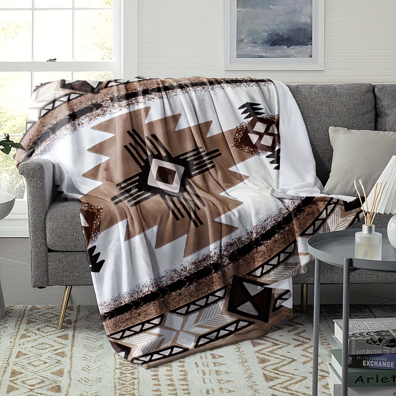 Bohemian-style Flannel Blanket For Cozy Bedding