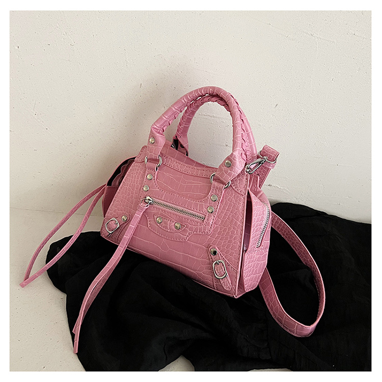 Title 16, New Portable Rivet Tassel Personality Messenger...