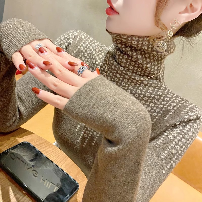 Green High Collar Sweater Women's Autumn And Winter