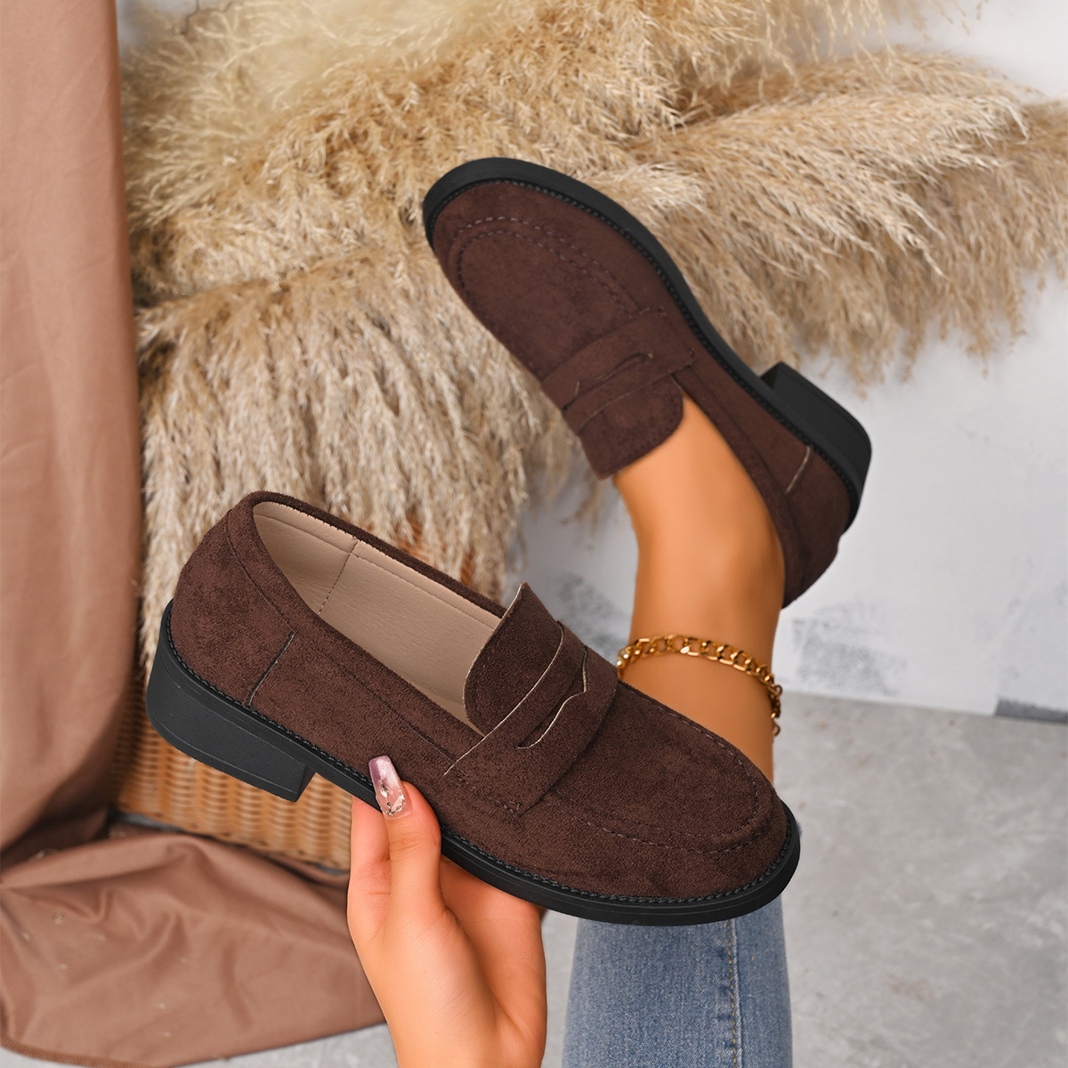 British-style Low-top Vintage Suede Shoes