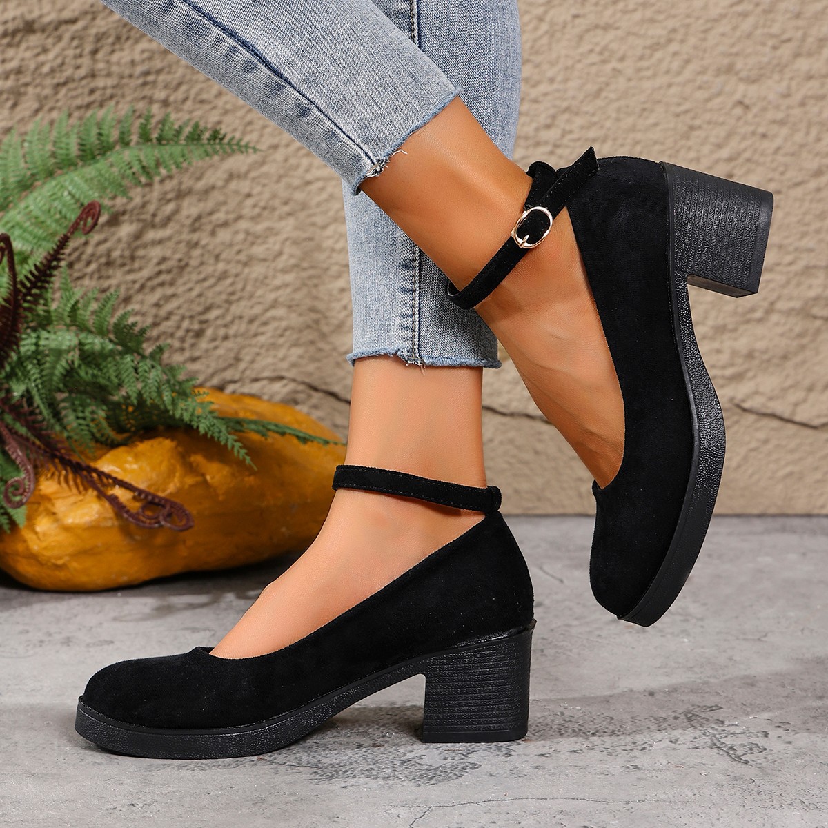Chunky Heeled Suede Mary Jane Womens Shoes
