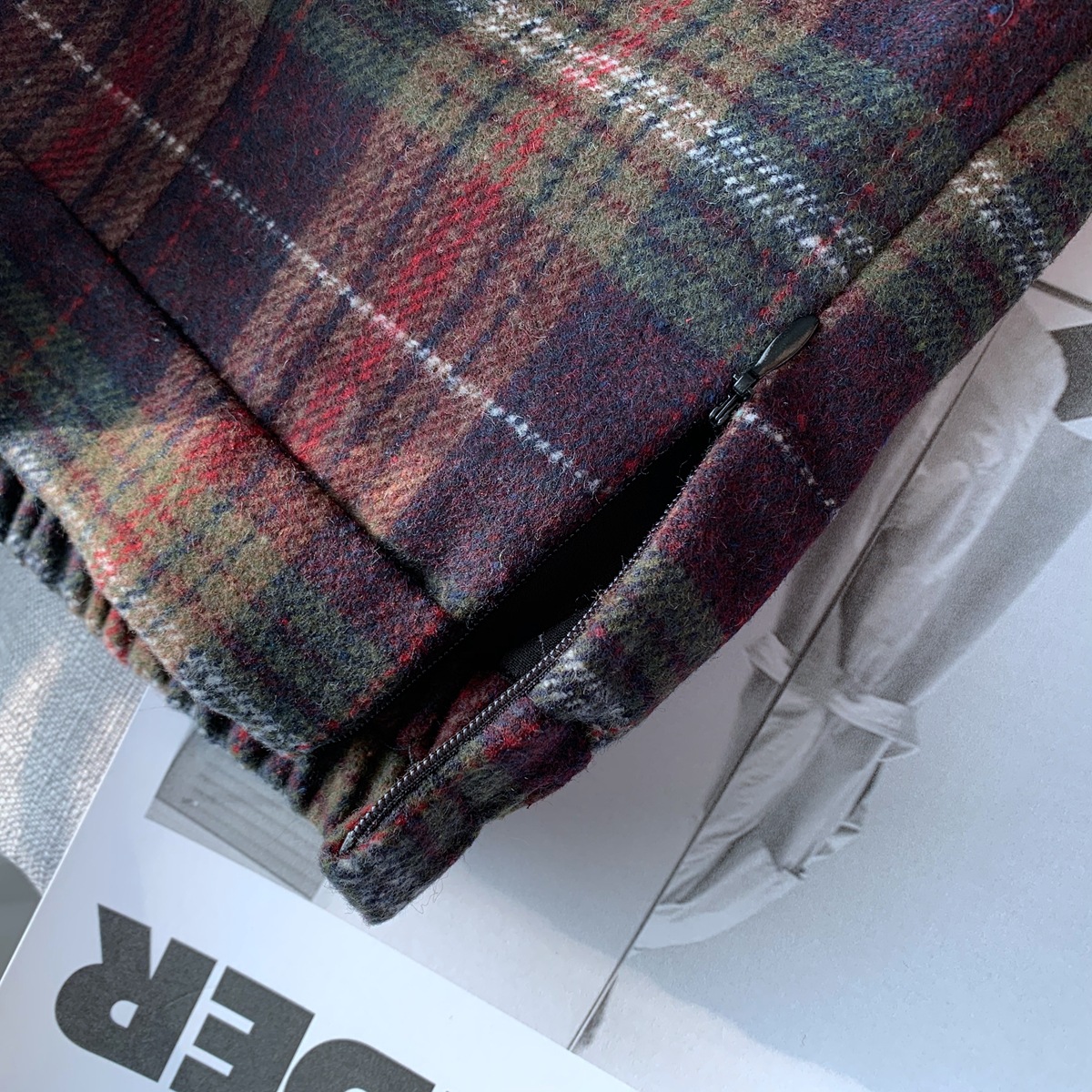 Woolen Plaid Skirt Slimming Versatile