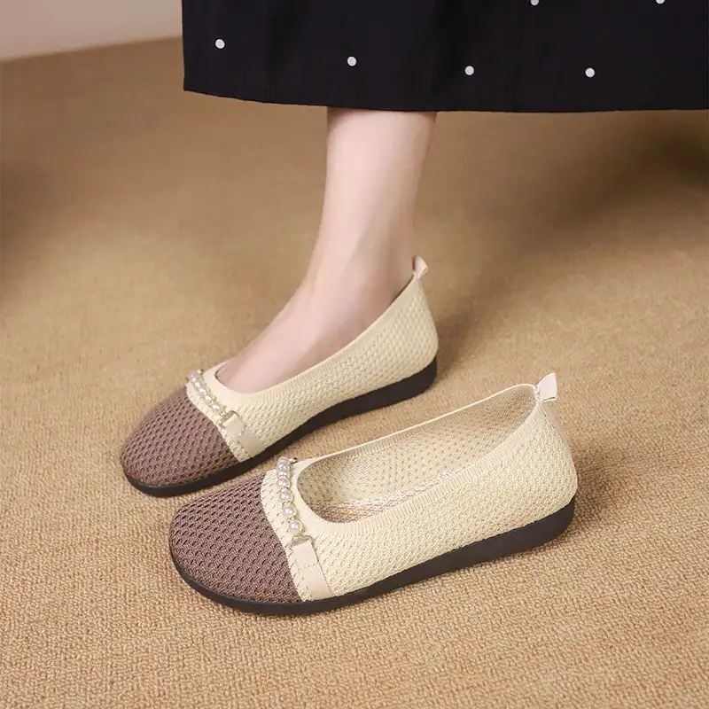 Fashionable Moms Shoes Petite Thin-soled Old Beijing Cloth Shoes