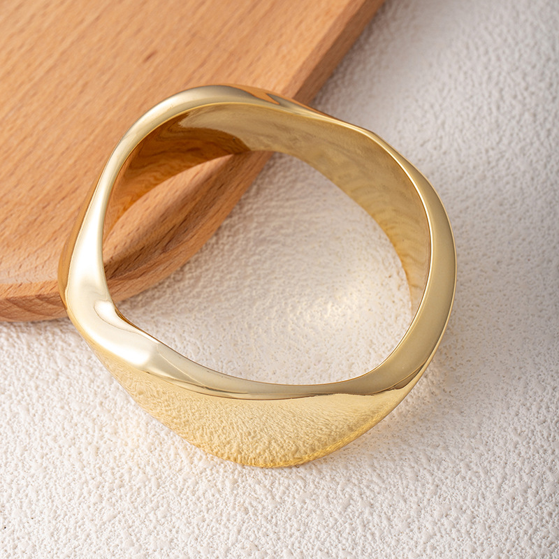 European And American-style Scenic Acrylic Bracelet