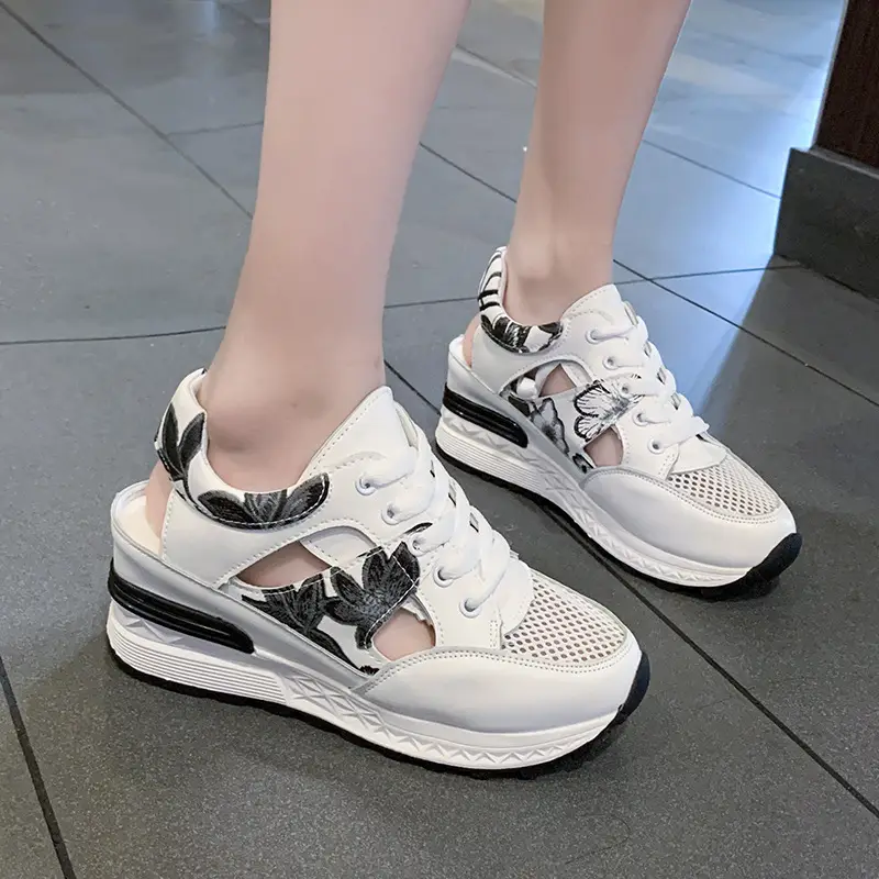 Baotou Hollowed-out Breathable Mesh Thick-soled Sneakers