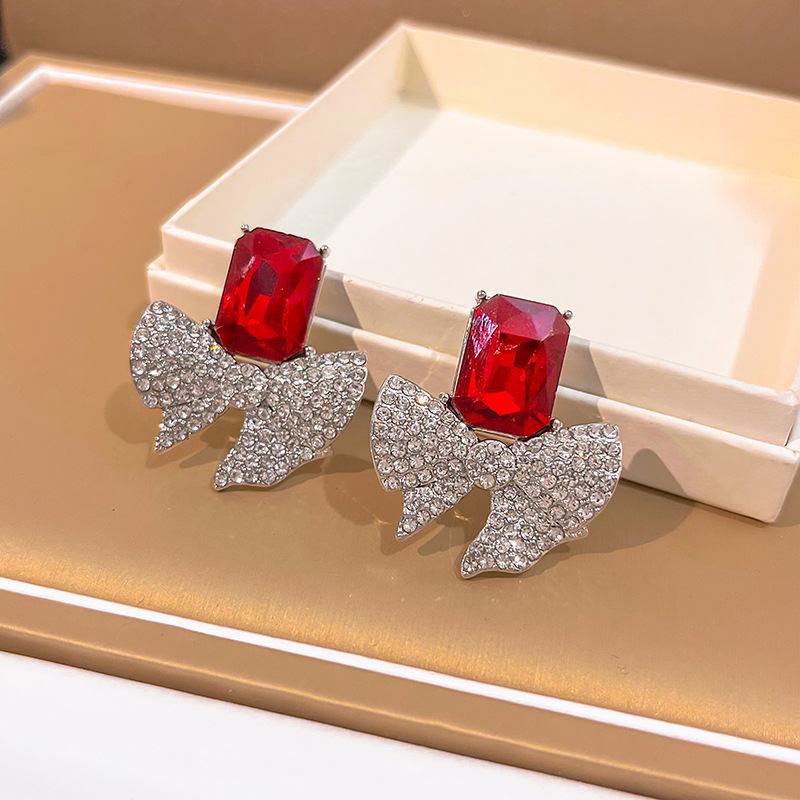 Bow Exaggerated European And American Entry Lux Earrings