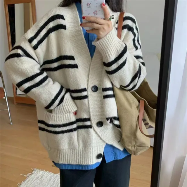 Model Loose Preppy Style Colorblock Sweater Coat White - Shop at LoveMi