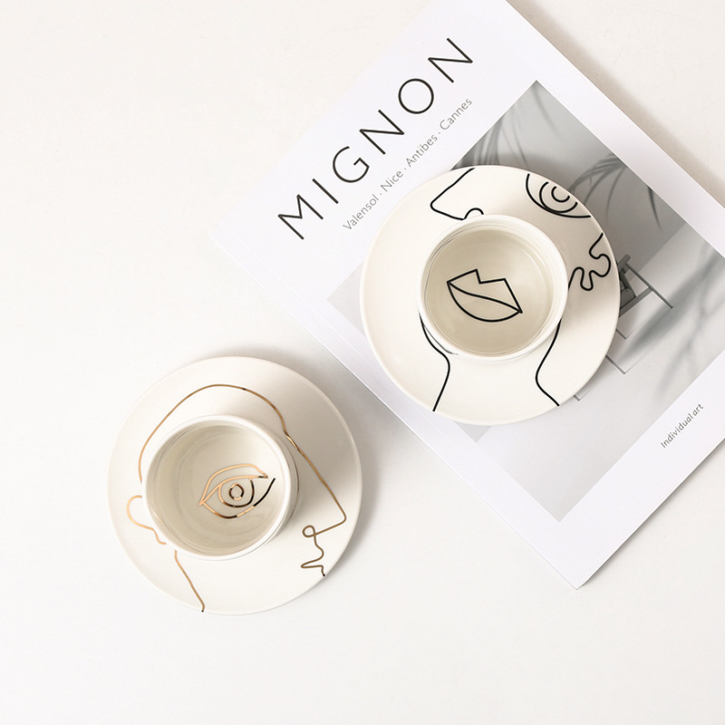 كوب سيراميك بسيط بالألوان النوردية بتصميم الماكرون