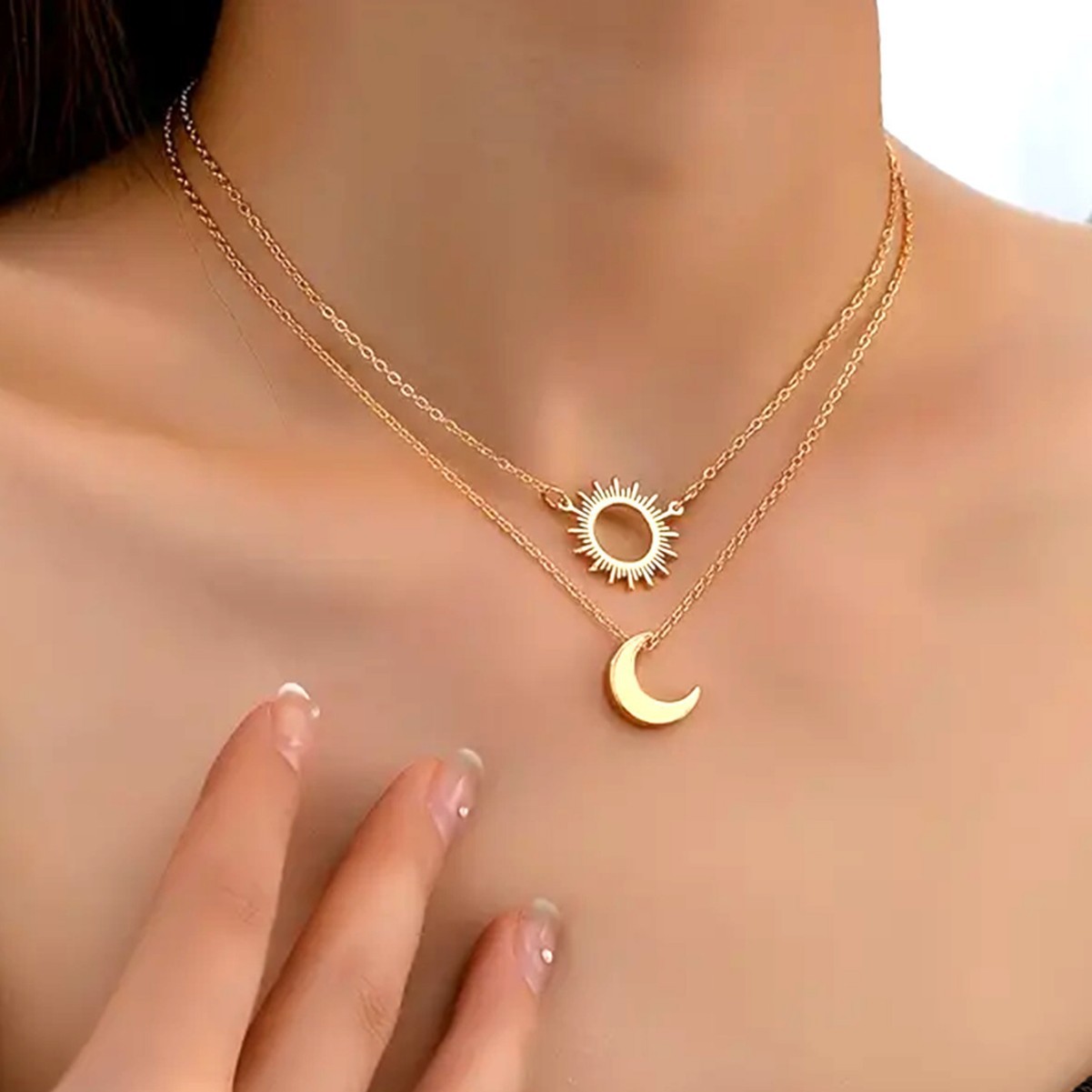 Elegant Vintage Necklace Hollow Sun Moon Pendant Chain Neck