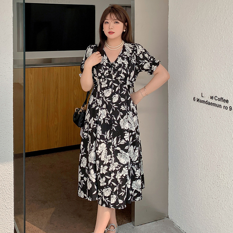 Plus Size Floral Print Short Sleeve V-neck Printed Waist-controlled Dress