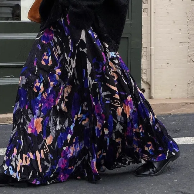 Vintage Crumpled Design Sense Niche Floral Skirt Black - Shop at LoveMi