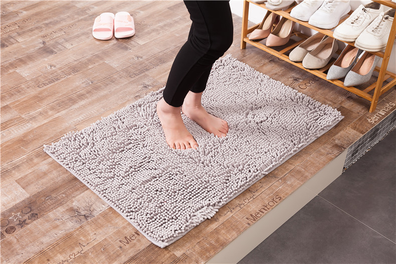 Title 10, Chenille Solid Color Bathroom Non-slip Mat