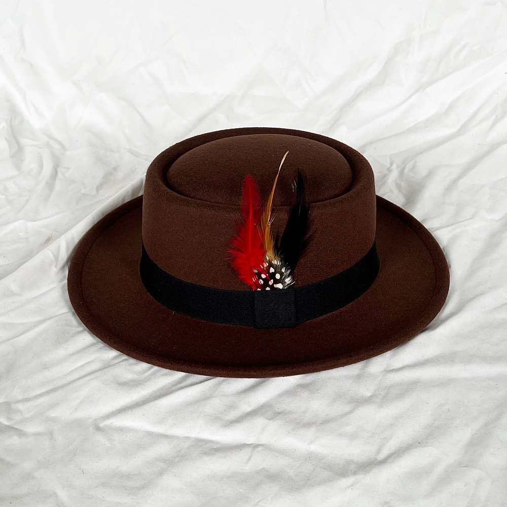 Feather Top Hat Small Flat Top Men's Felt Cap Old White Hat Top Hat