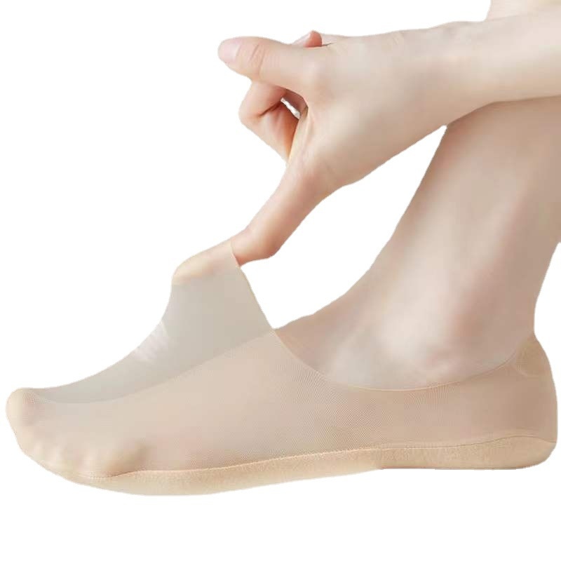 Breathable Women's Invisible Summer Socks. Product information: Pattern: solid color. Color: black, white, pink, light skin, blue, orange, light gray, light green, purple. Specifications: Bare socks, white paper card packaging. Main fabric composition: Co