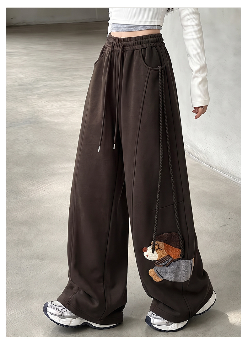 Cotton-blend bear motif sweatpants supplier image 3