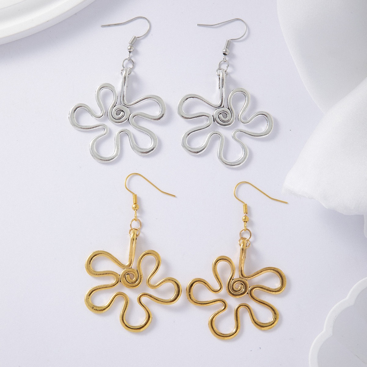 https://cf.cjdropshipping.com/quick/product/b3fd05e0-6a41-4427-bd4a-3af2bbdf764f.jpg