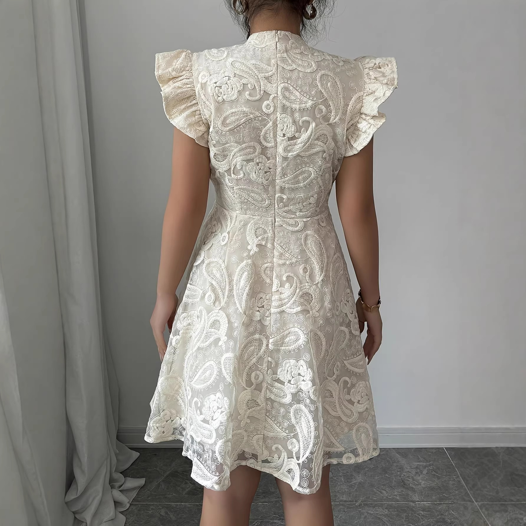 https://cf.cjdropshipping.com/quick/product/b406dc1d-5b6b-4e07-8860-4f827b863aa2.jpg