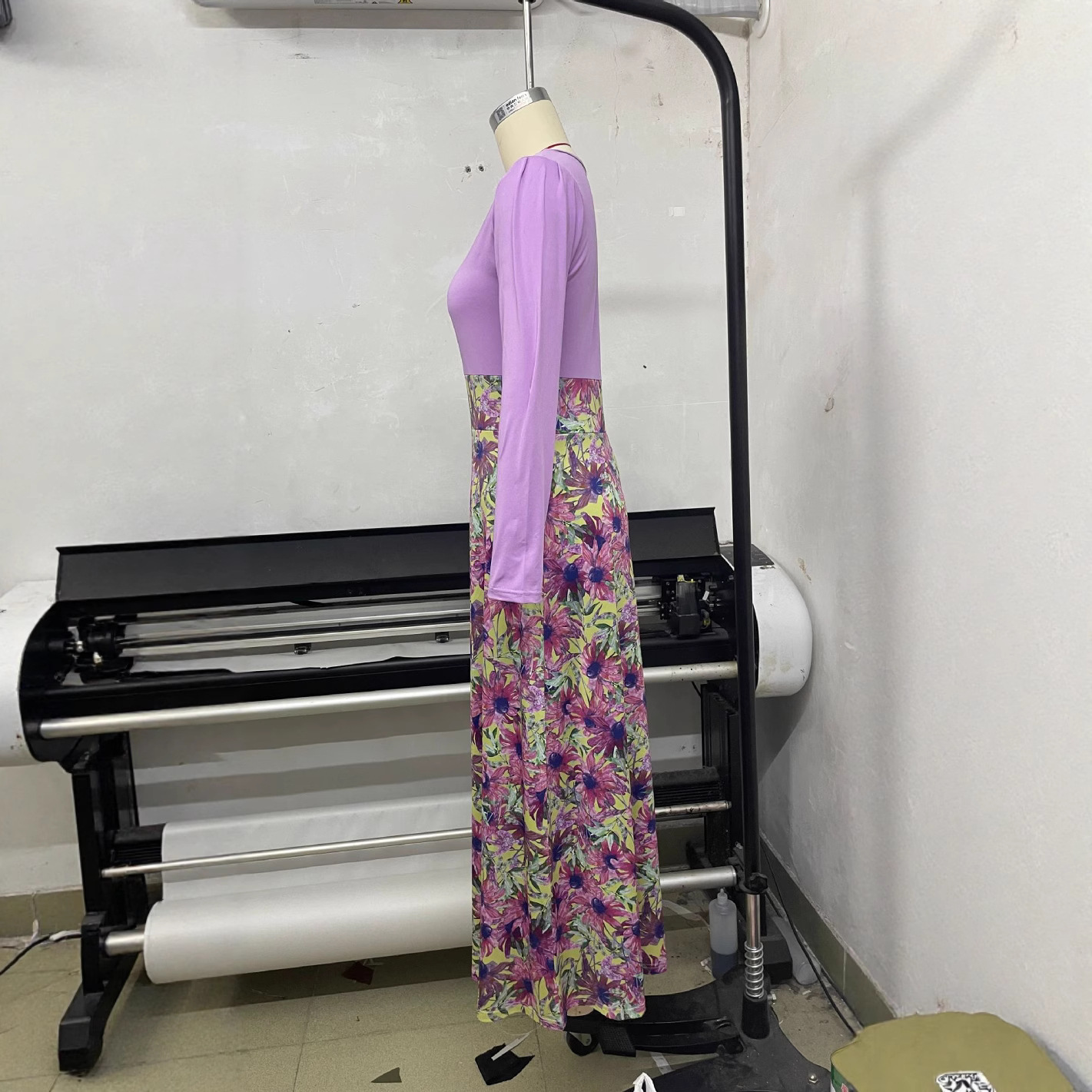 Womens Long-sleeve Crew-neck Printed Dress