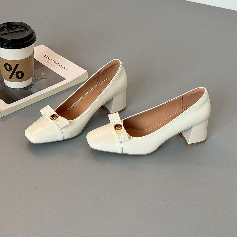 Square-Toe Chunky Heel Pumps, picture 3 of 3
