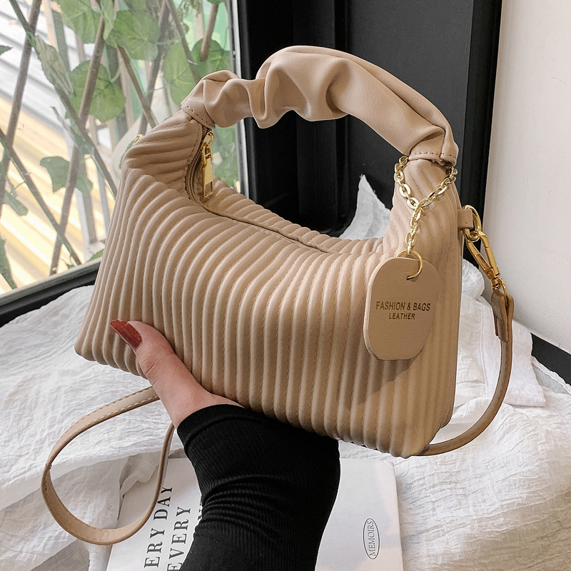 https://cf.cjdropshipping.com/quick/product/b43fb013-607f-44d7-88b6-c865396a93bf.jpg