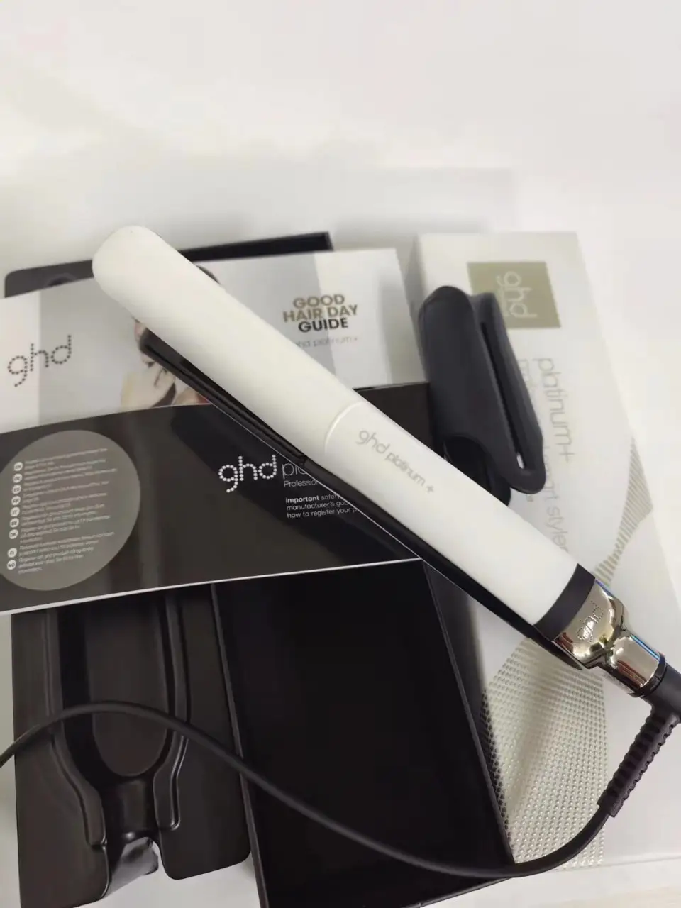 Black And White Platinum Dry Roll Straight Three-in-one Wired Hair Straightener