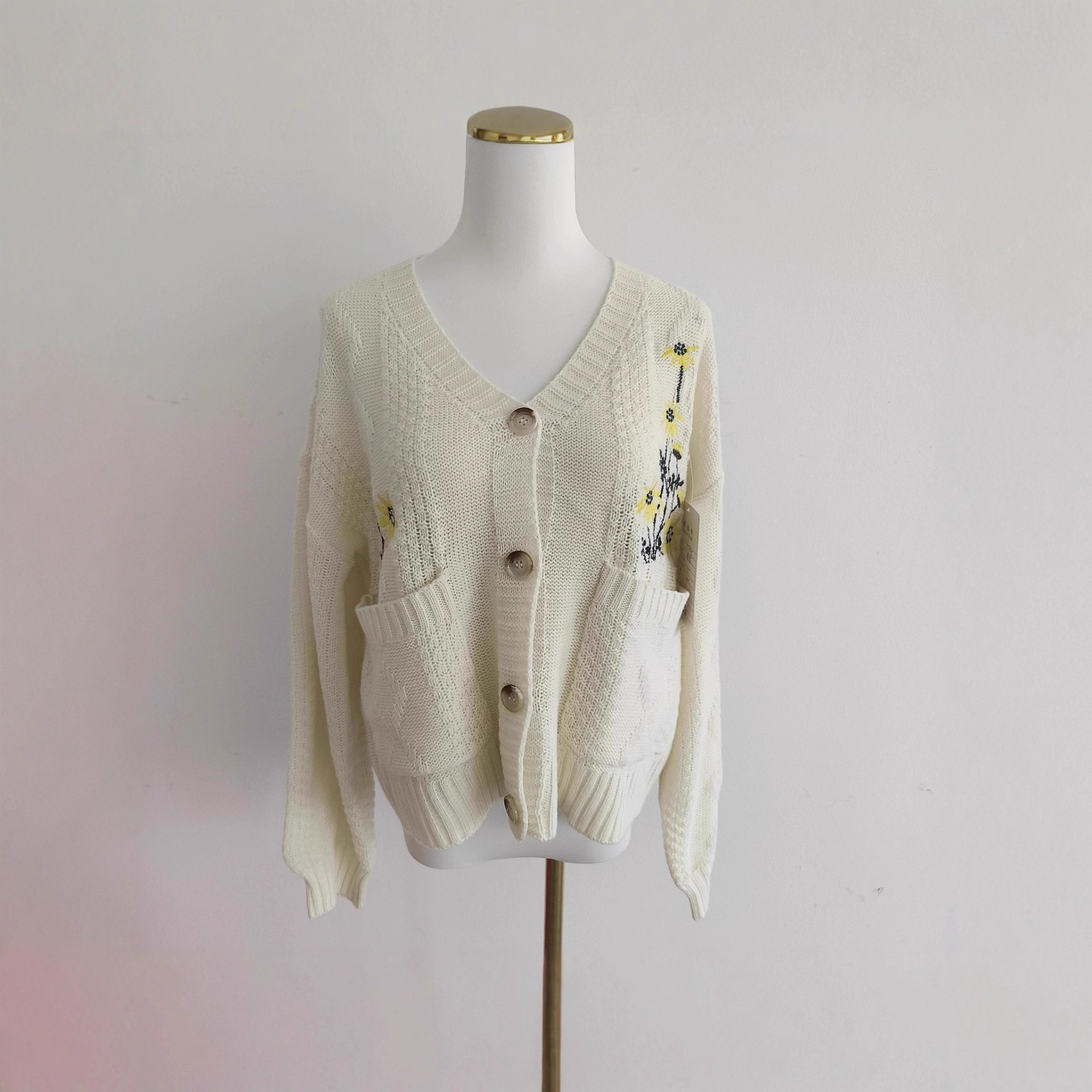 Versatile Floral-embroidered Crew-neck Long-sleeve Sweater