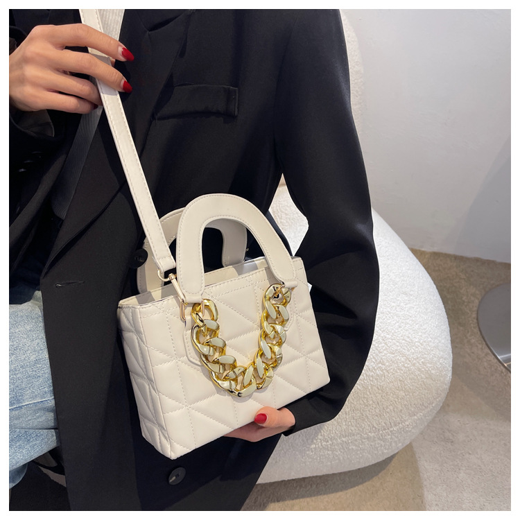 Title 2, Borsa a mano donna stile coreano con catena spe...