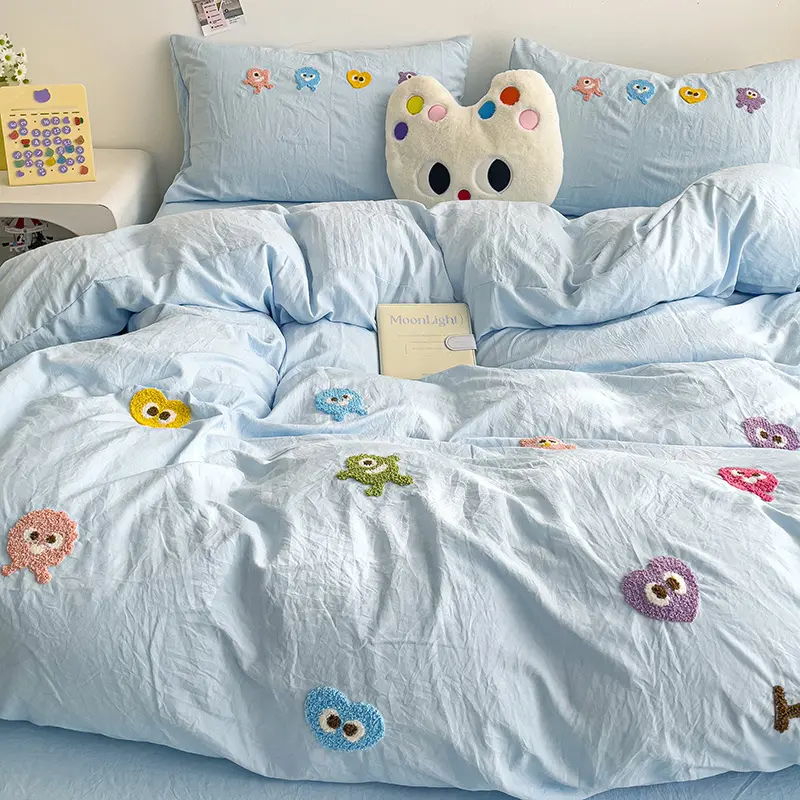 Cute-style Four-piece Set Skin-friendly And Comfortable Bed