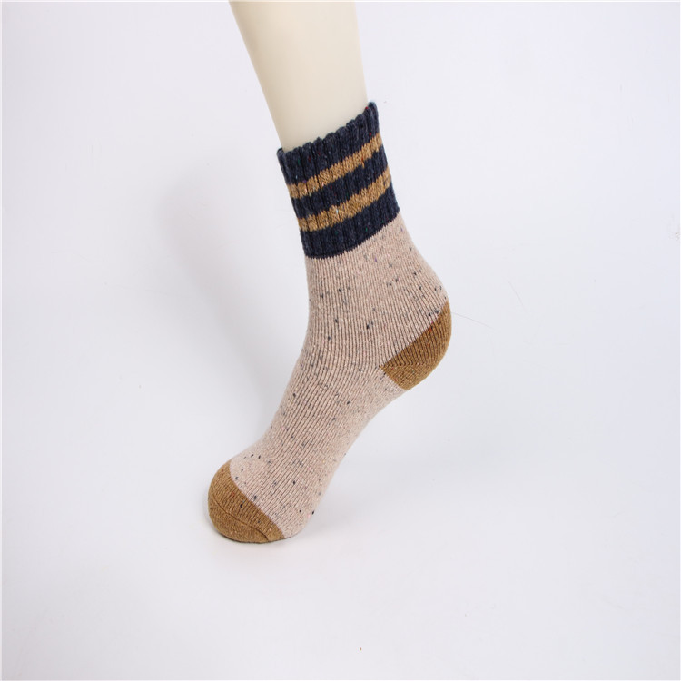 Title 11, Warme Damensocken für Herbst und Winter