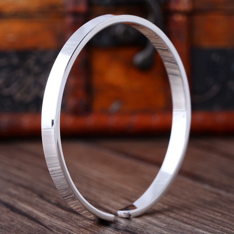 Title 5, Simple Smooth Lovers Silver Bracelet