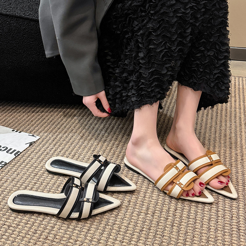 Slip-on Flat Slippers 23 b4dce281 2f47 4deb ae2c acef71399fad