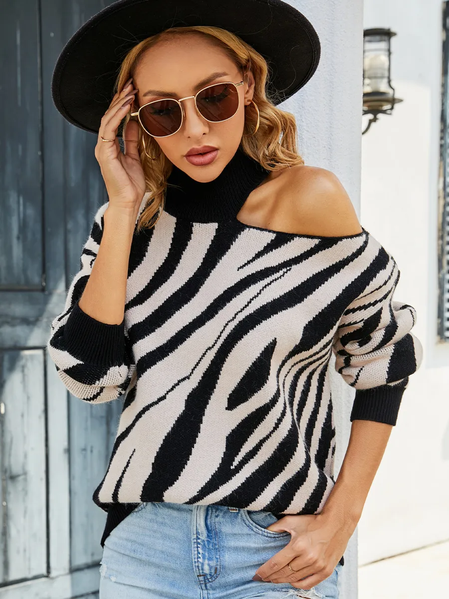 Half-high Collar Long Sleeves Tiger Pattern Sweater Off-the-shoulder Sweater - Black