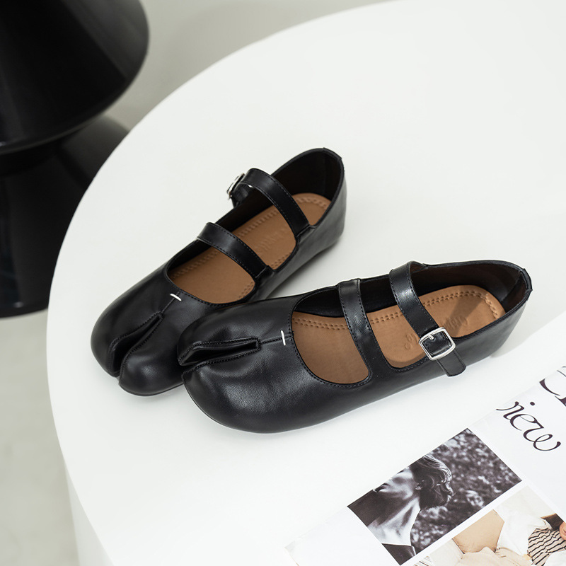 Double-row Single-strap Pig-hoof Split-toe Shoes
