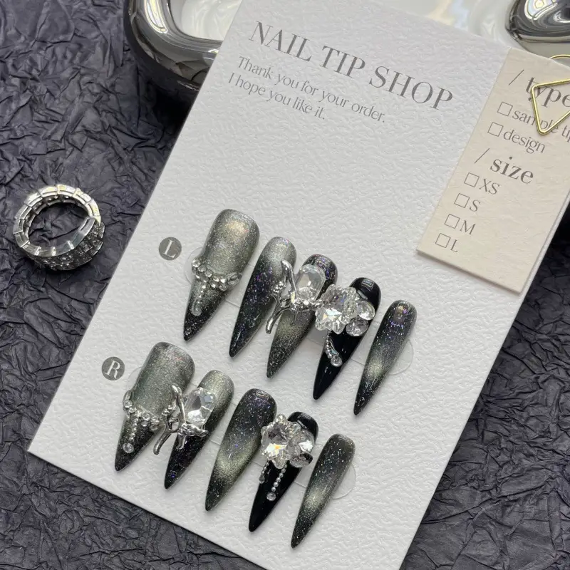 Gothic-style Meixue Handcrafted Nail Art