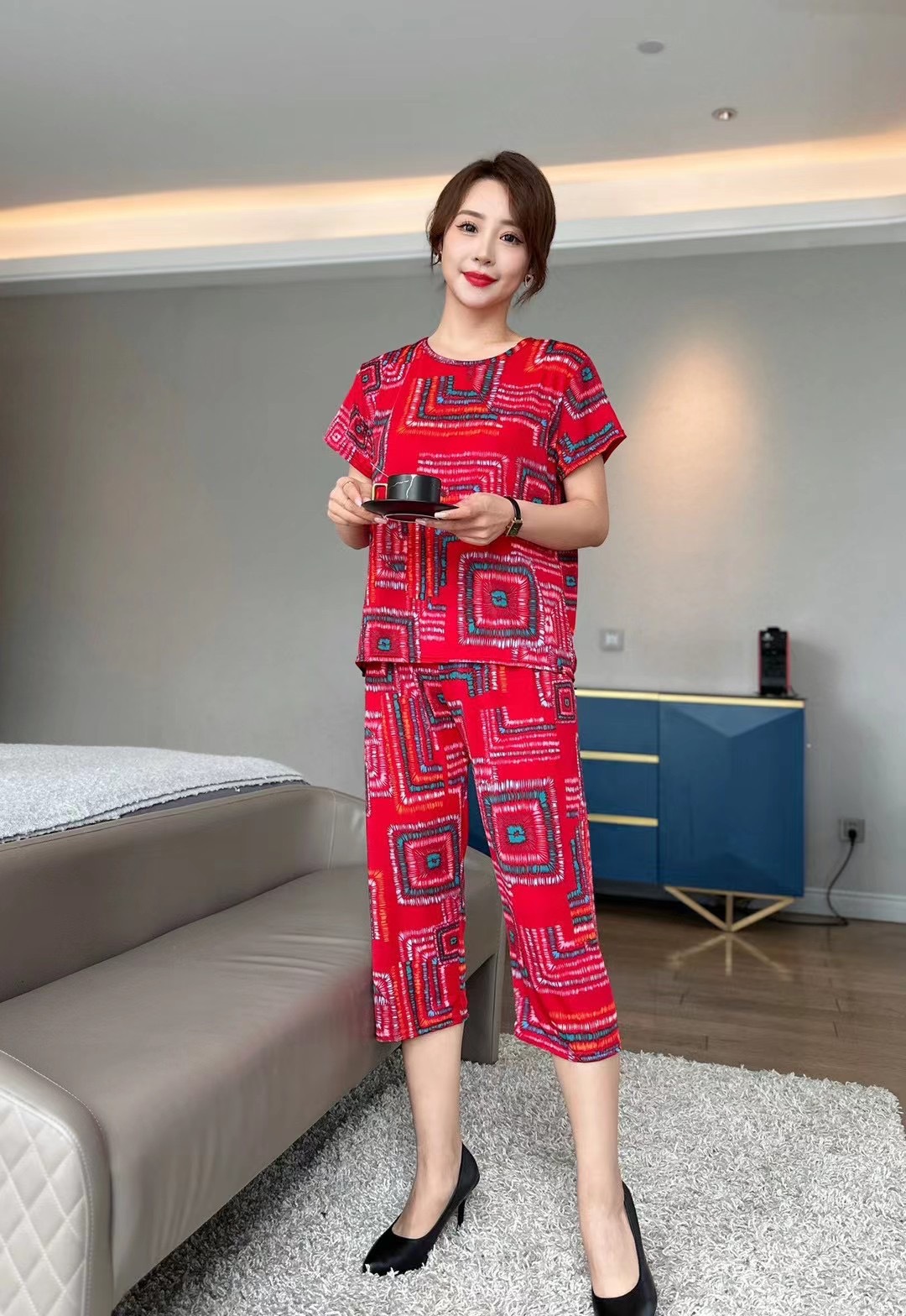 https://cf.cjdropshipping.com/quick/product/b52670f0-4514-40d6-85a0-e748a4a40451.jpg